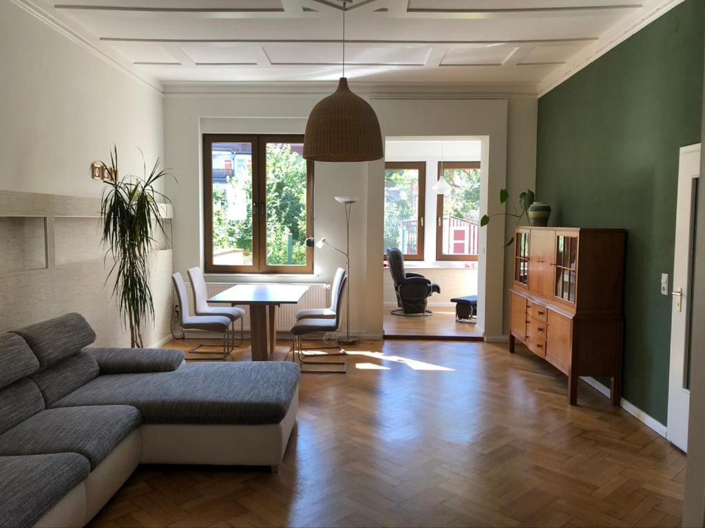 Ferienwohnung An Der Gruenen Clara แอร์ฟวร์ท ภายนอก รูปภาพ